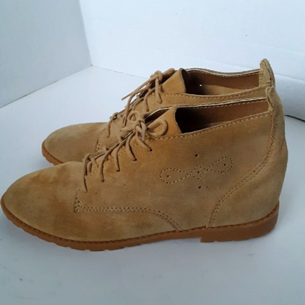 Vintage Leather Ankle Nubuck Women's Ankle Boot size 7M